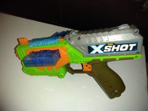 Zuru XShot Swarm Seeker Bug Attack blaster